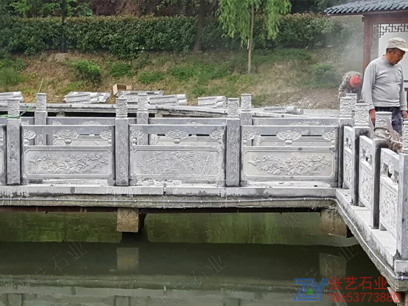 景区青石河道石栏杆
