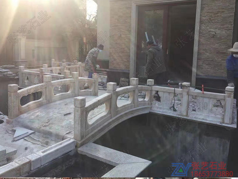 石栏杆